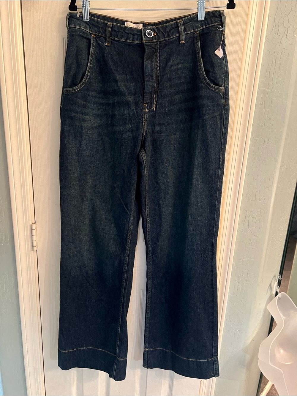Pilcro dark wash wide leg mid rise jeans 30